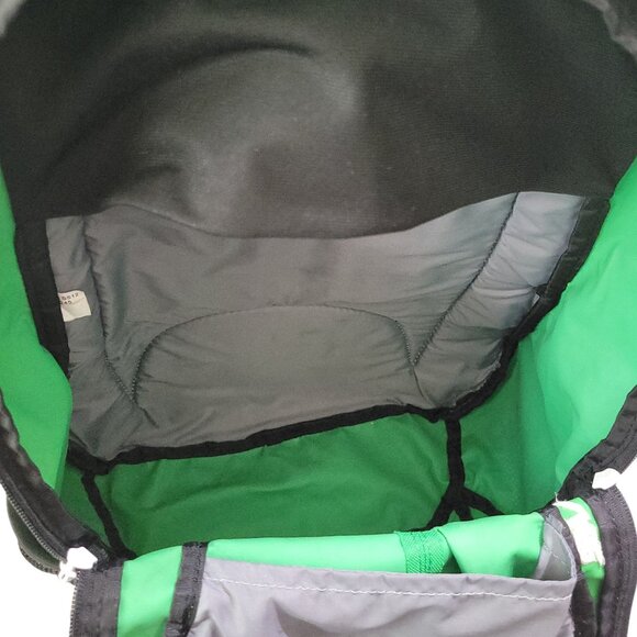 Dakine Transit SS12 Backpack 18L Green & Black Trail Hiking Pockets - Picture 8 of 16